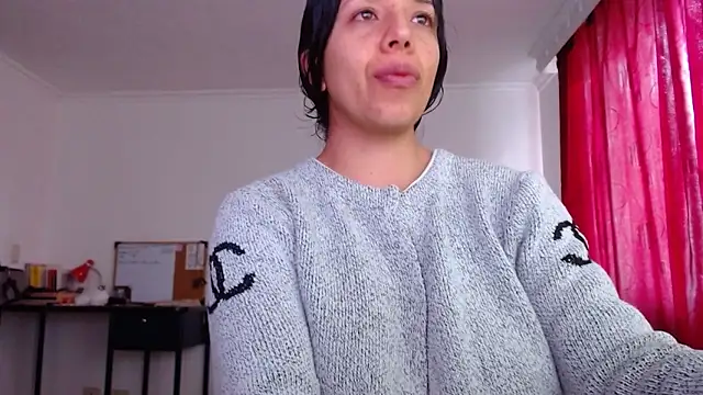 Snapshot of VALERY_MEER chatting on 4, 6, 2026 VALERY MEER online show from 4, 6, 2026