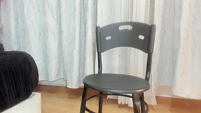 Snapshot of Nicolette_russo chatting on 19, 2, 2025 Nicolette russo online show from 19, 2, 2025