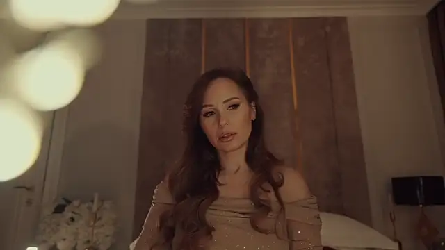 MilaDYstarlight online show from 5, 12, 2025