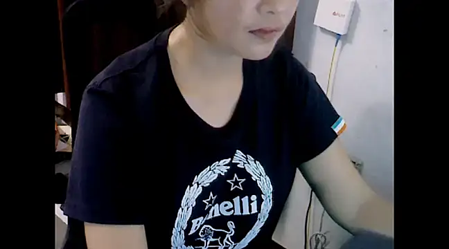 makemefallin online show from 11, 12, 2024