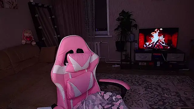   Malika   online show from 28, 3, 2026