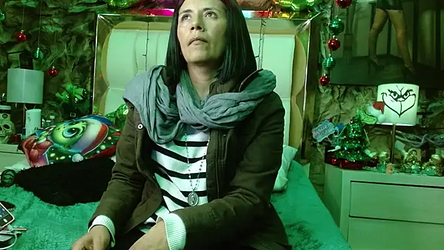 Snapshot of sharoon_cheerry chatting on 6, 1, 2025 sharoon cheerry online show from 6, 1, 2025