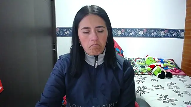 Snapshot of sharoon_cheerry chatting on 28, 11, 2025 sharoon cheerry online show from 28, 11, 2025