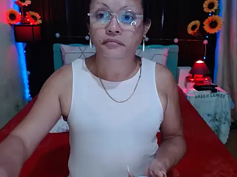 Snapshot of UrAsianPrincessDanie chatting on 4, 2, 2026 UrAsianPrincessDanie online show from 4, 2, 2026