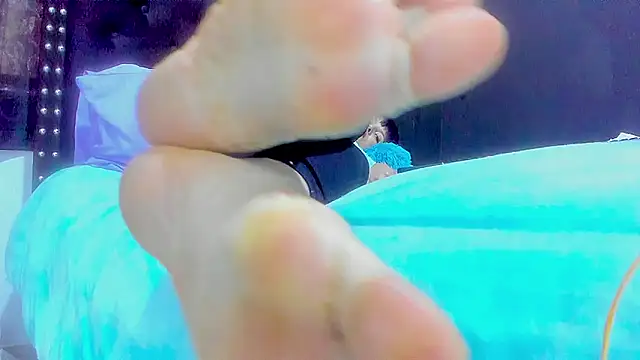 amareto queen online show from 6, 11, 2025