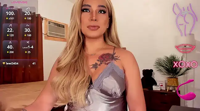 Snapshot of Lustrous_Nathalie chatting on 20, 12, 2024 Lustrous Nathalie online show from 20, 12, 2024