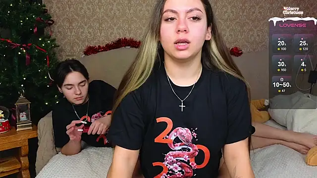 twobabesweet online show from 26, 12, 2024