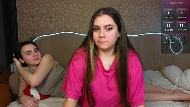 twobabesweet online show from 12, 2, 2025