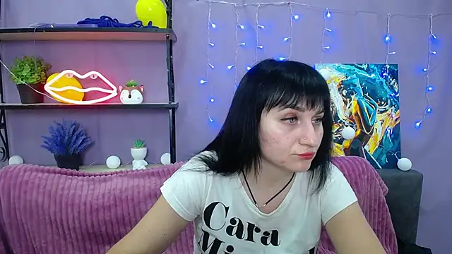 NinaFlawlees online show from 28, 1, 2025