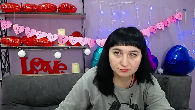 NinaFlawlees online show from 11, 2, 2025