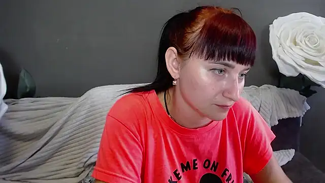 NinaFlawlees online show from 22, 9, 2025