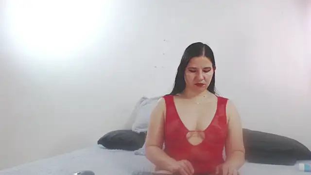 zohe  online show from 16, 10, 2025