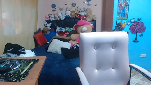 milfeddy  online show from 15, 10, 2025