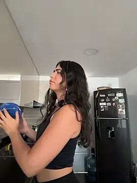 Gaby zahir  online show from 30, 10, 2025