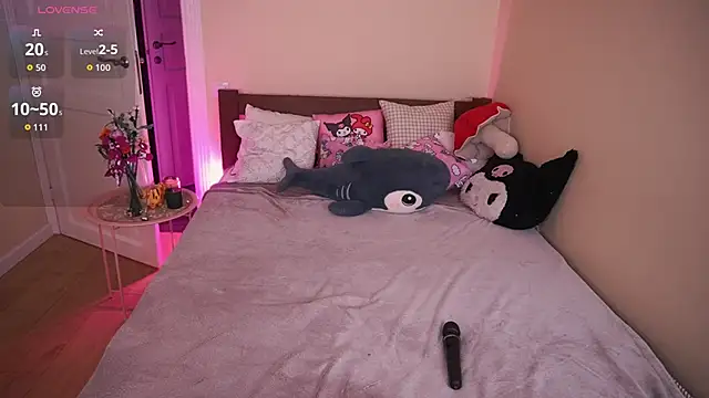 PenellopaRaw online show from 15, 11, 2025