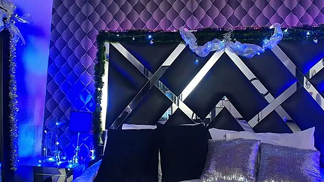 victoriaa lee  online show from 5, 12, 2025