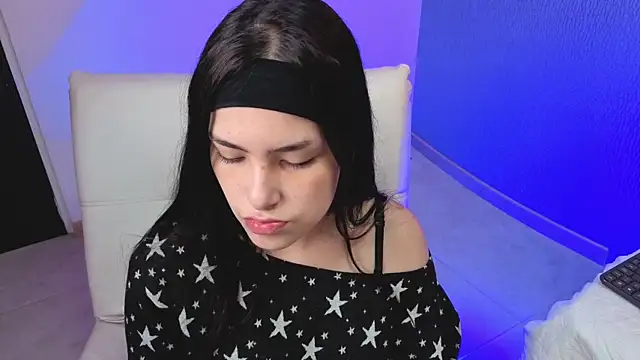 Alexa Thaylor  online show from 22, 12, 2025