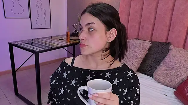 Alexa Thaylor  online show from 19, 5, 2026