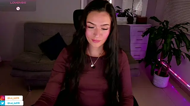 Snapshot of ImLui_lu chatting on 7, 2, 2025 ImLui lu online show from 7, 2, 2025