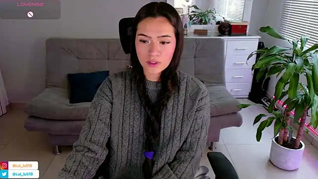 Snapshot of ImLui_lu chatting on 22, 2, 2025 ImLui lu online show from 22, 2, 2025