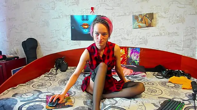 KagamiTayga online show from 2, 3, 2025