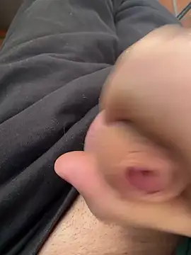 Snapshot of kleinerAlex chatting on 18, 2, 2025 kleinerAlex online show from 18, 2, 2025