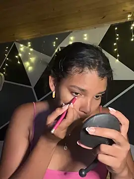 Snapshot of emilyharber chatting on 30, 10, 2025 emilyharber online show from 30, 10, 2025