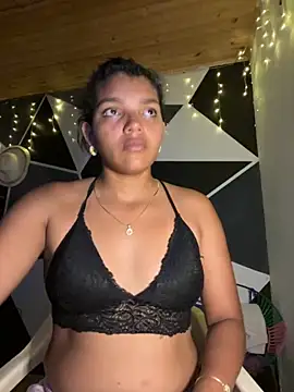 Snapshot of emilyharber chatting on 31, 10, 2025 emilyharber online show from 31, 10, 2025