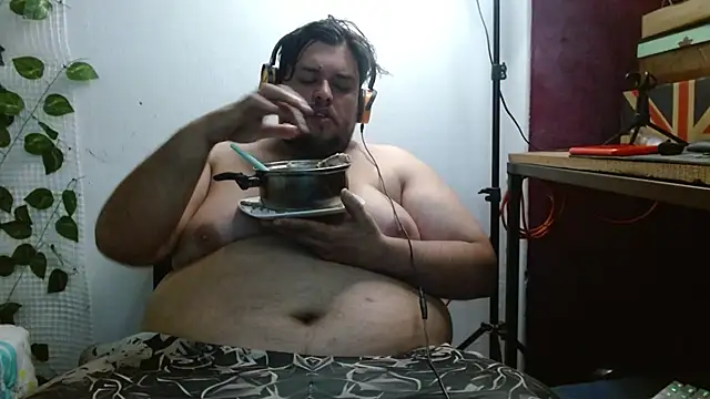 Snapshot of altairstudiosvip_ chatting on 1, 2, 2025 altairstudiosvip  online show from 1, 2, 2025