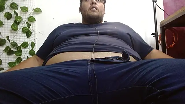 Snapshot of altairstudiosvip_ chatting on 6, 3, 2025 altairstudiosvip  online show from 6, 3, 2025