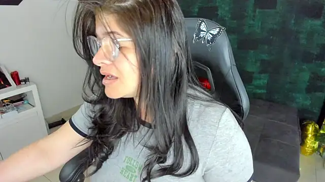 BellaFlaming online show from 27, 1, 2025