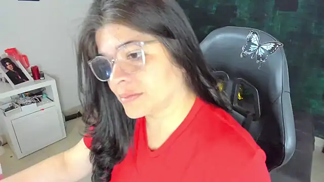 BellaFlaming online show from 1, 2, 2025