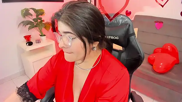 BellaFlaming online show from 14, 2, 2025