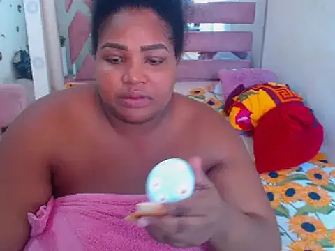 chocolatehot04 online show from 18, 12, 2024