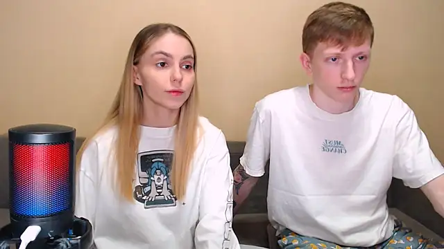 juliaanddima online show from 5, 2, 2026