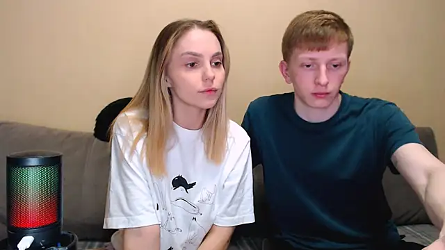 juliaanddima online show from 17, 4, 2026