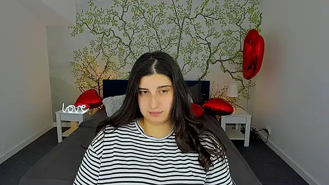 Snapshot of Linda_EX chatting on 14, 2, 2025 Linda EX online show from 14, 2, 2025