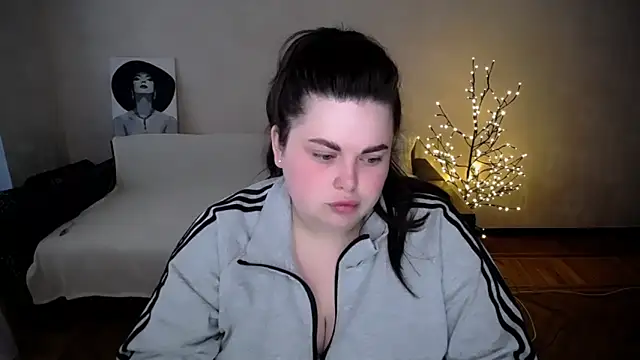 Emily Mo online show from 29, 5, 2026