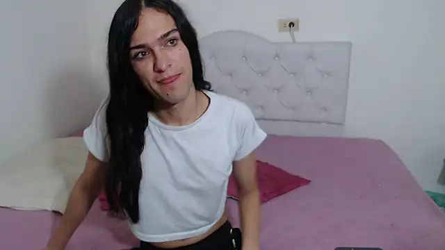 sweet1Girl online show from 24, 6, 2026