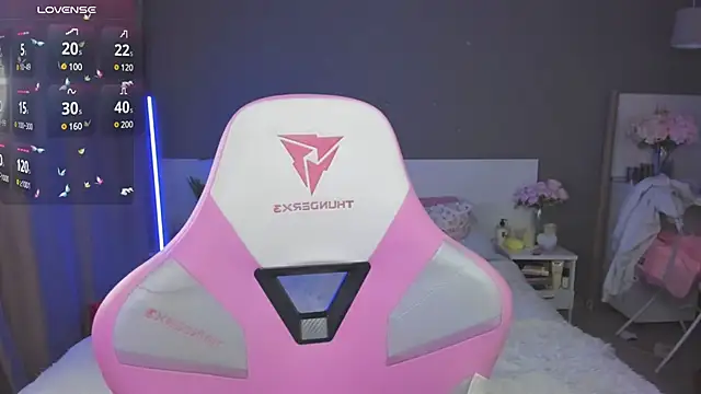 Katie Cooper  online show from 14, 12, 2024