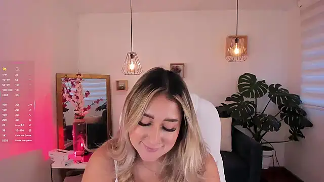 Snapshot of dina_ride chatting on 23, 9, 2025 dina ride online show from 23, 9, 2025