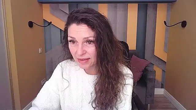 Snapshot of EllaLong chatting on 10, 2, 2026 EllaLong online show from 10, 2, 2026