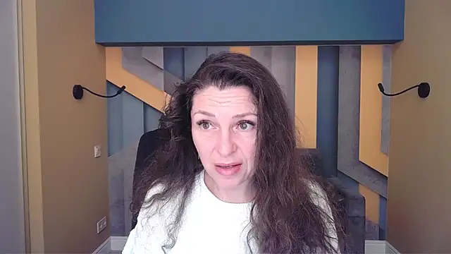 Snapshot of EllaLong chatting on 11, 2, 2026 EllaLong online show from 11, 2, 2026