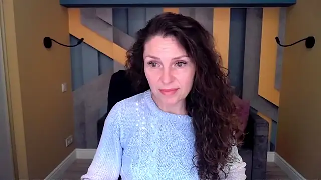 Snapshot of EllaLong chatting on 24, 2, 2026 EllaLong online show from 24, 2, 2026