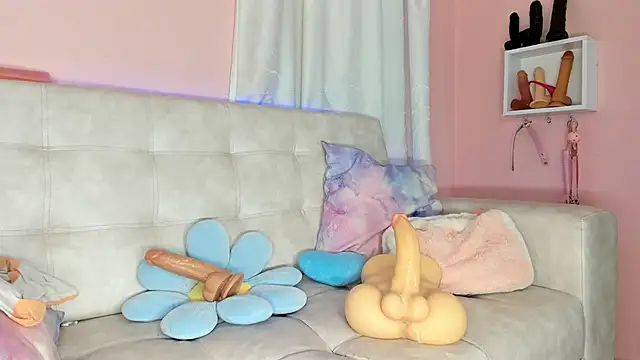 Snapshot of tinysara chatting on 9, 3, 2025 tinysara online show from 9, 3, 2025