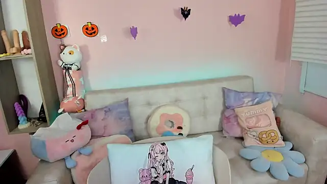 Snapshot of tinysara chatting on 5, 10, 2025 tinysara online show from 5, 10, 2025