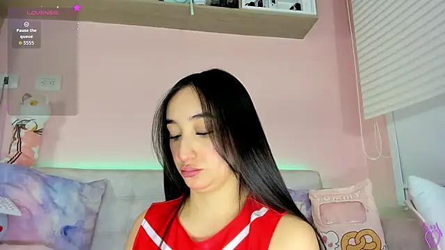 Snapshot of tinysara chatting on 9, 2, 2026 tinysara online show from 9, 2, 2026