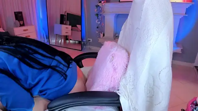 scarlet miller1 online show from 15, 3, 2025