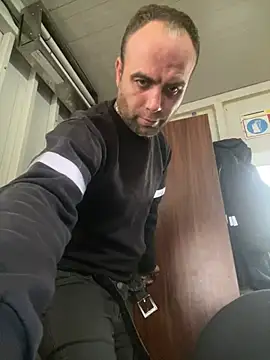 Snapshot of mustican422 chatting on 12, 1, 2025 mustican422 online show from 12, 1, 2025