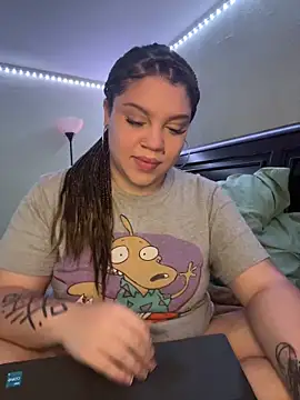 Snapshot of QueenNuttCollector chatting on 30, 12, 2024 QueenNuttCollector online show from 30, 12, 2024